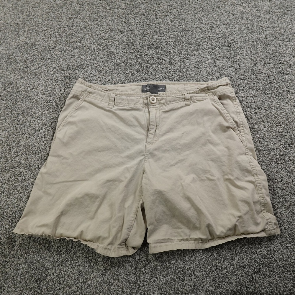 Eddie Bauer Shorts Womens 8 Beige Tan Flap Pocket Outdoor Fishing Hiking Stretch